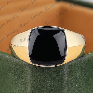 Unique Cushion Cut Natural Black Onyx Engagement Ring Vintage Solid 18K Gold Bridal Ring Unique Black Gemstone Wedding Ring Solitaire Ring