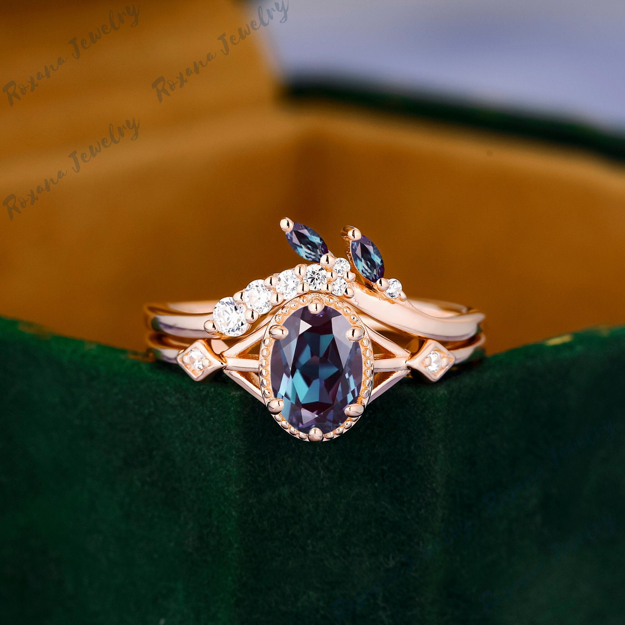 Vintage Oval Alexandrite Engagement Ring Set Rose Gold Bridal Sets Unique Gemstone Promise Ring Set Cluster Anniversary Ring for Women