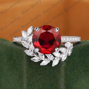 Ronde vorm rode robijnrode verlovingsring Op de natuur geïnspireerde takken trouwring Twijgring Moissaniet massief gouden bruidsring juli Birthstone-ring