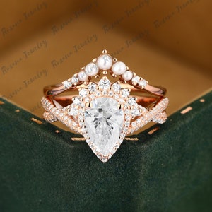 Unique 1.75ct Pear Cut Moissanite Engagement Ring Set Women Wedding Halo Ring Rose Gold Twisted Ring Pearl Curved Wedding Rings For Her