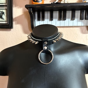 Spiked O Ring leather choker