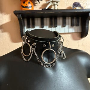 O ring Chain choker leather