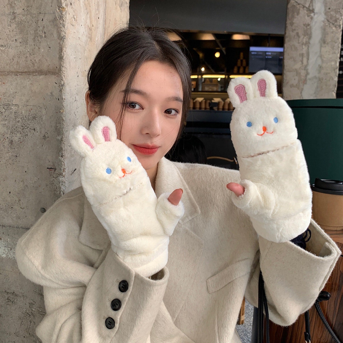Cartoon Rabbit Full Finger Warm Thicken Mittens Skiing Gloves Windbreak Gloves Hairy Bunny Winter Full Finger Gloves 