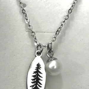TREE WOODLAND Necklace with Pearl