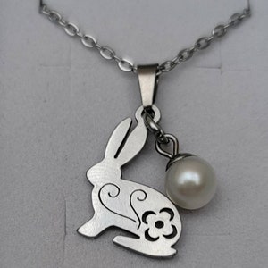 Bunny Rabbit with Real Pearl