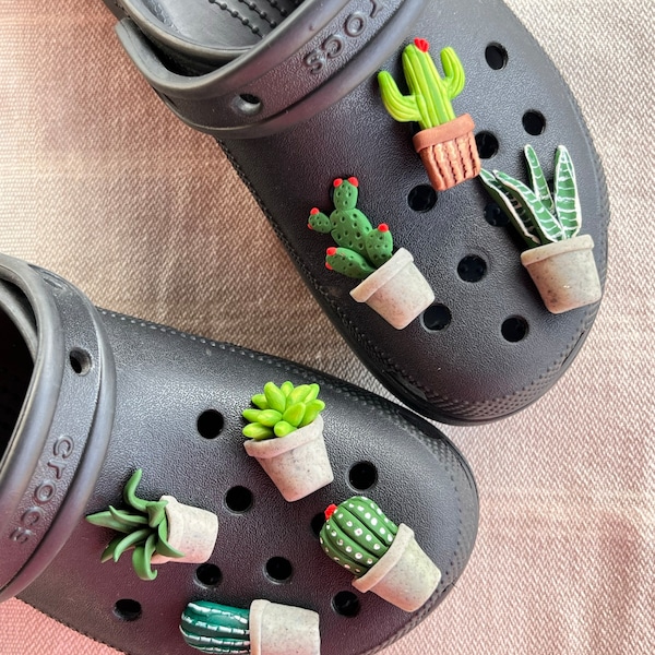 100%  Artesanal Crocs Charms-Polymer clay handmade