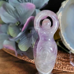 Crystal Goddess Statue | Divine Feminine Altar Decor | Moon Goddess Figurine | Spiritual Gift | Crystal Carving | Witchy Home Decor