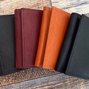 Billeteras de tres pliegues hechas a mano de cuero genuino con bloqueo RFID para hombres Billetera delgada con 12 ranuras para tarjetas de crédito y 1 ventana de identificación personalizada