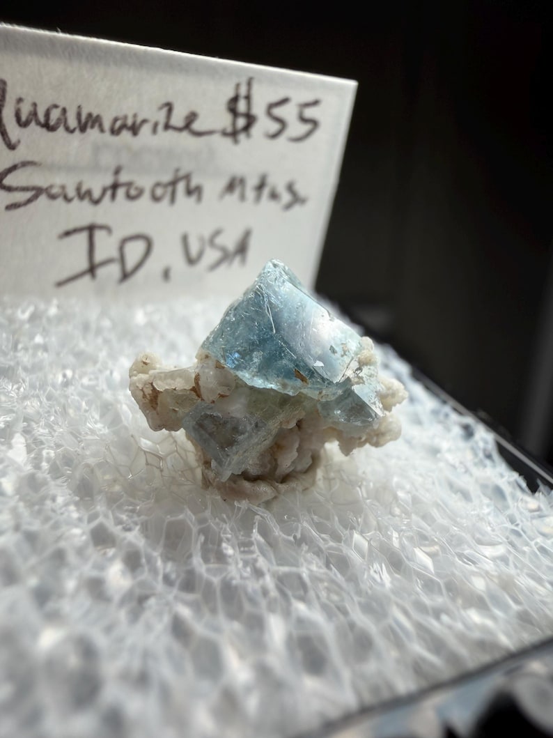 Baryl Matrix R6 Idaho Beryl Var. Aquamarine on Matrix, Sawtooth Mountains, ID, United ...
