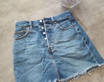 vintage jupe en jean Levis taille 26 boutonnée