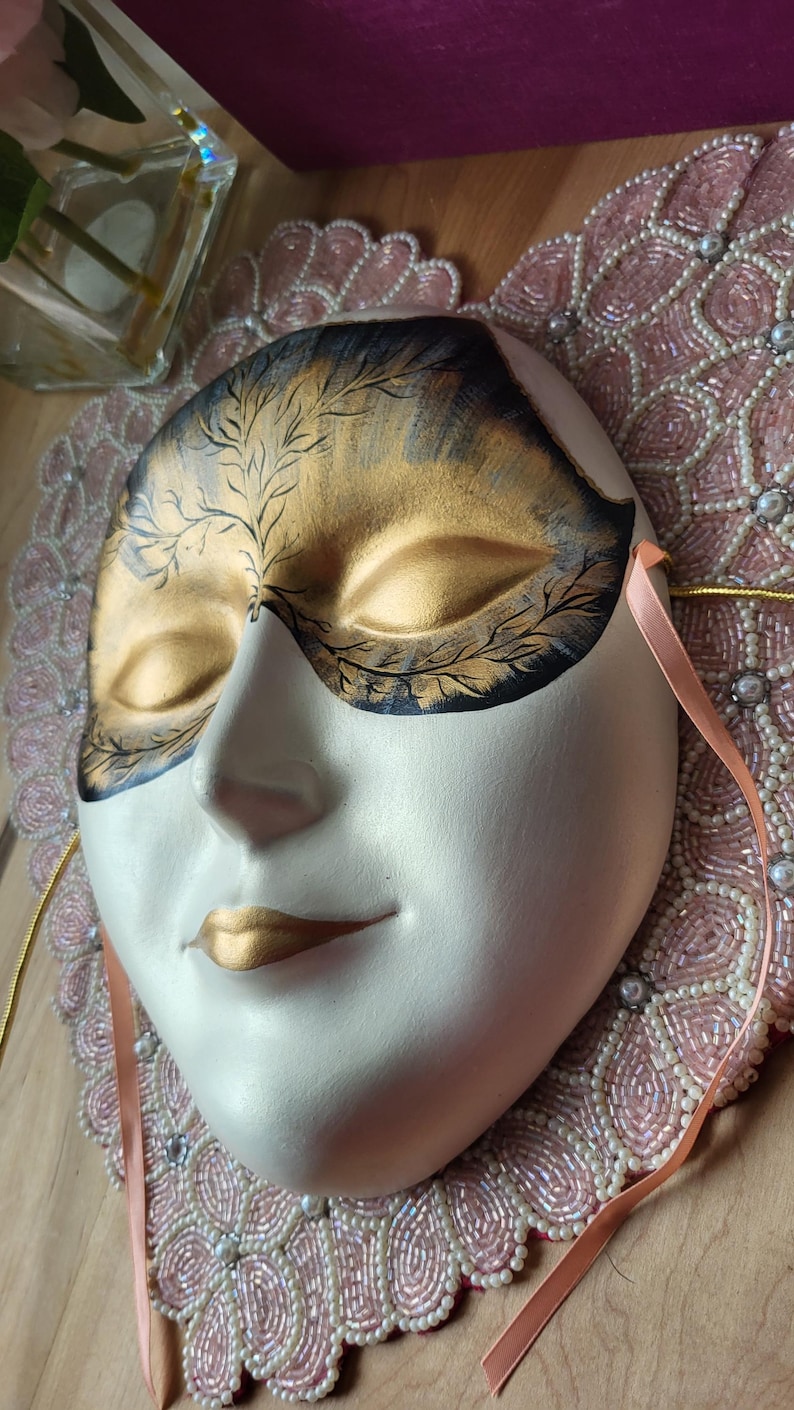 vintage Rétro années 80 Masque facial Pierrot Moon Star Céramique organique peinte à la main Tenture murale image 3
