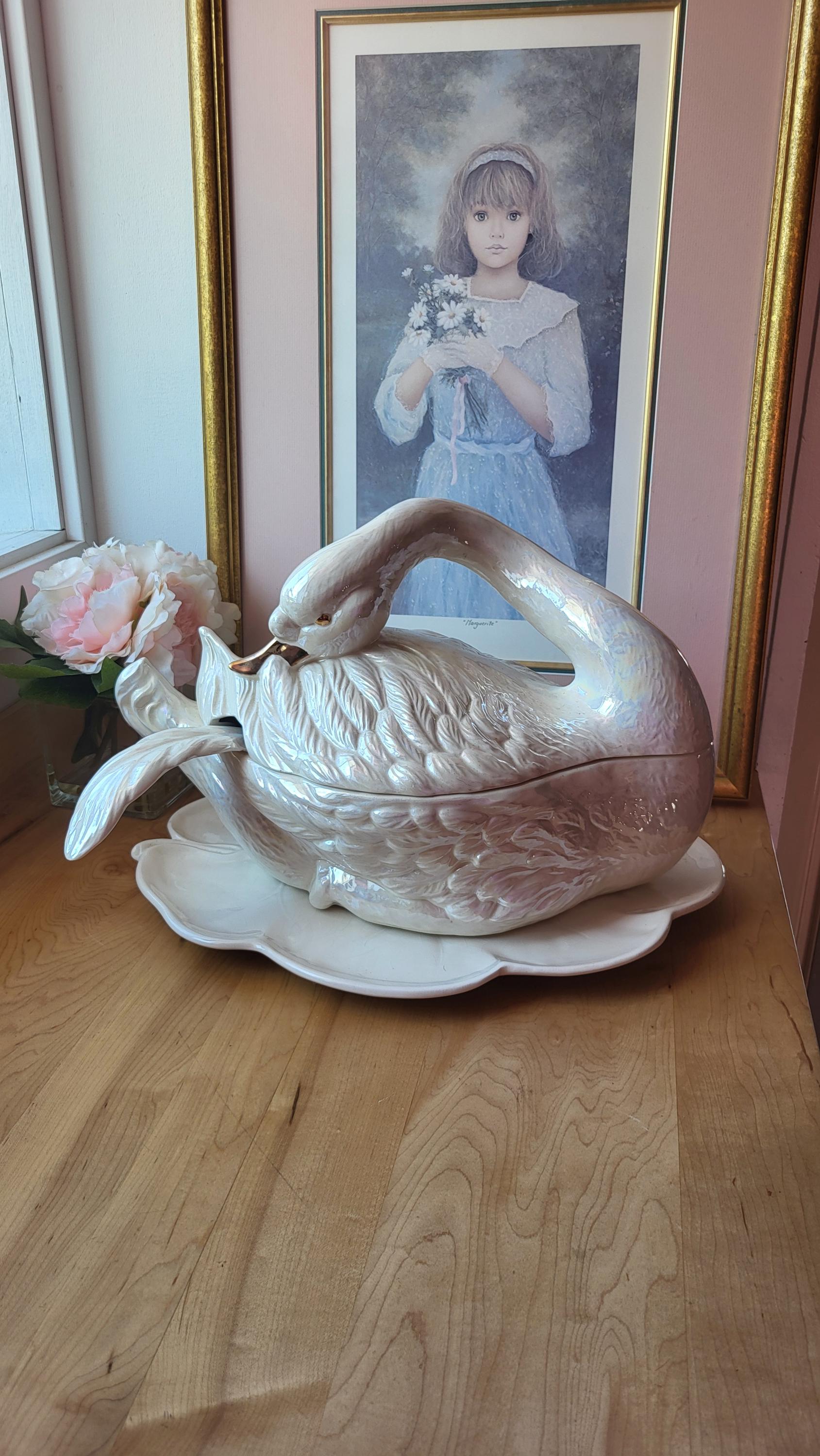 Soup Tureen Bowl Centerpiece Large White Ceramic Swan Lidded 4
