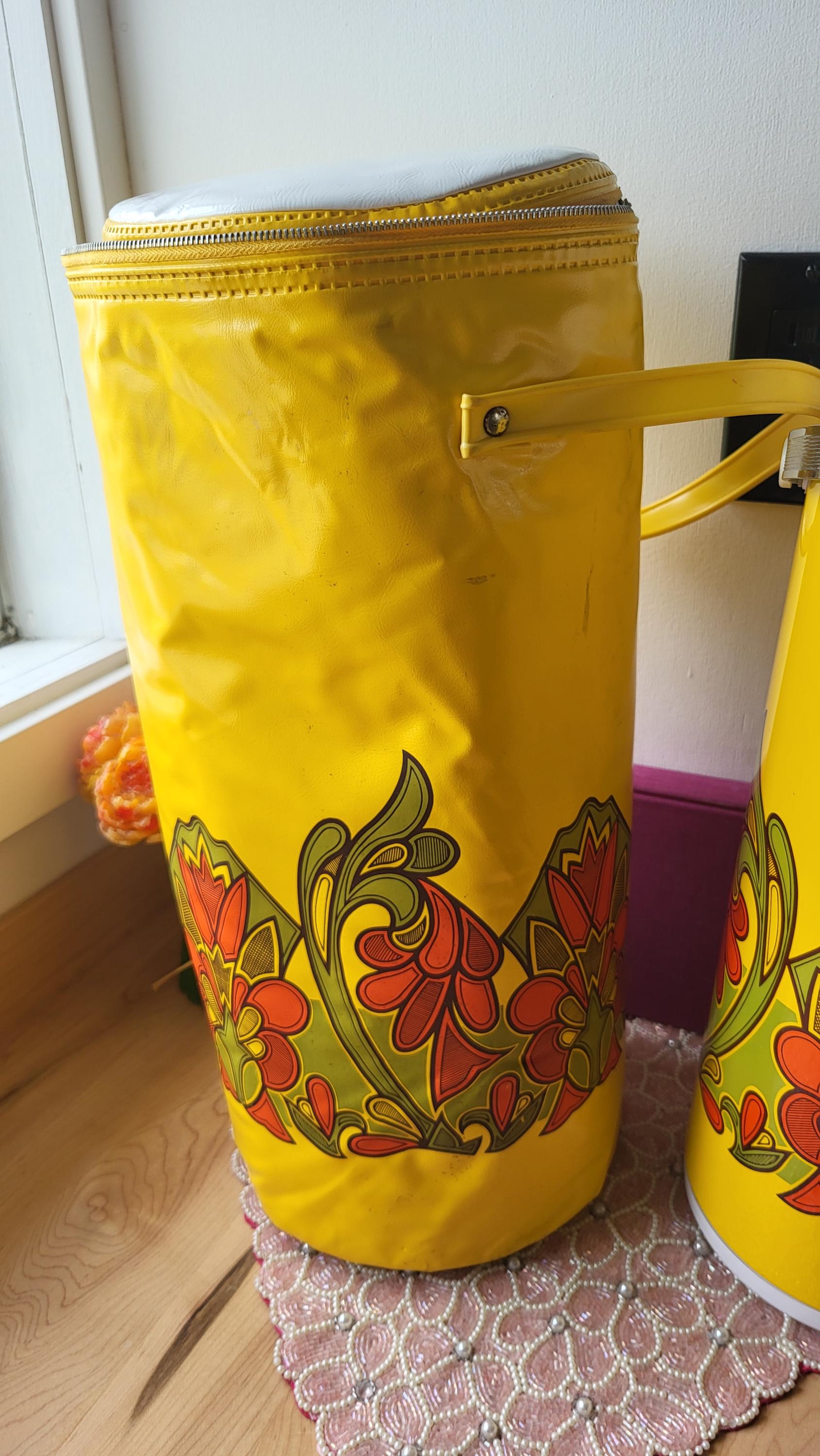 70s Vintage Retro Peacock Vacuum Insulated Bottle With Bag | 1970s