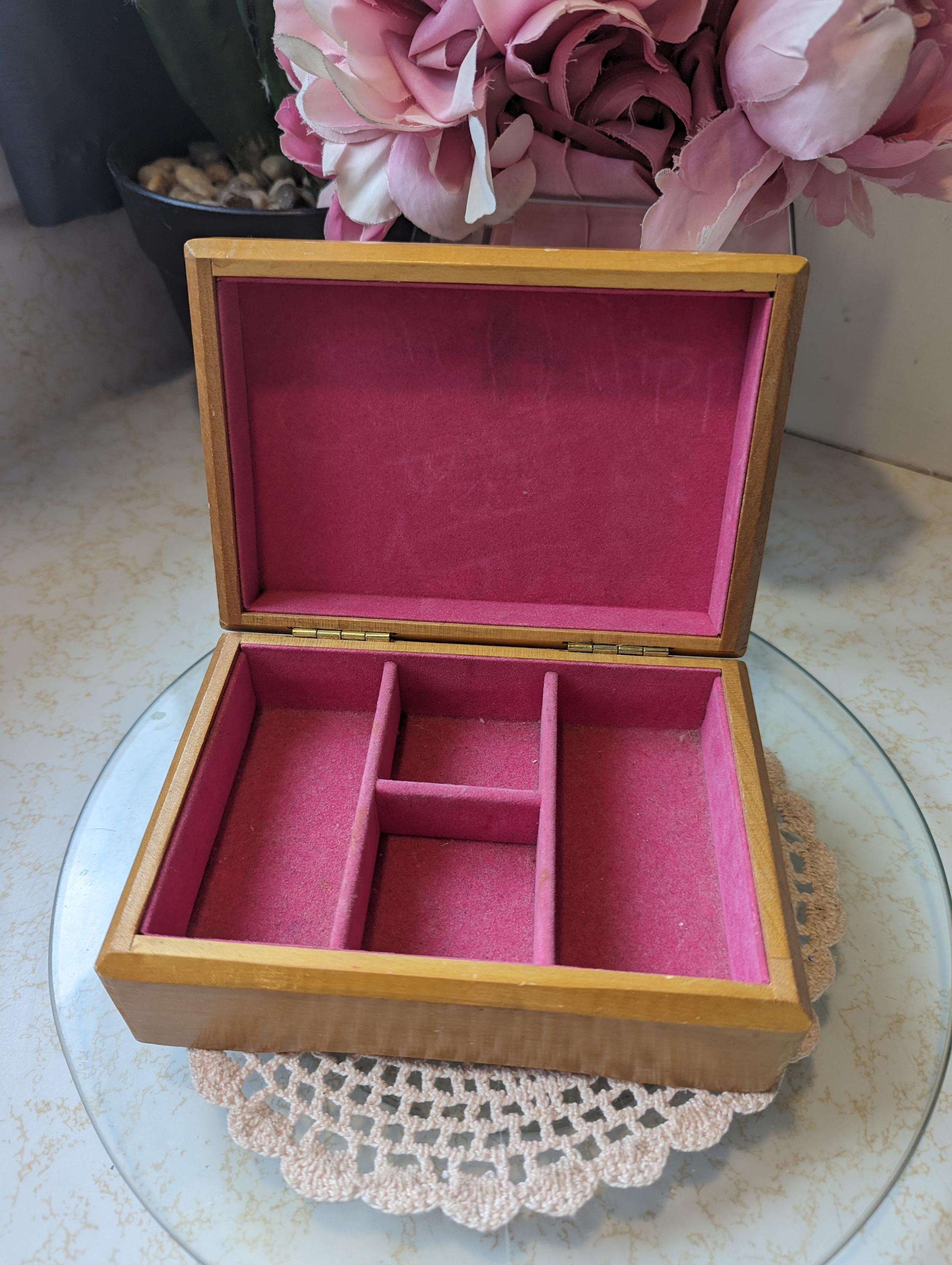 Holly Hobbie Style Girls' First WOODEN JEWELRY BOX ~ 70's