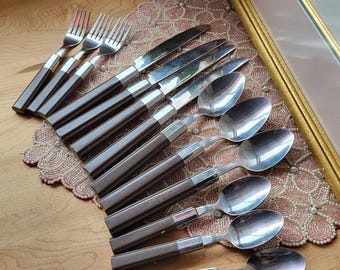 ヴィンテージ ノースランド ステンレス カトラリーセット：クリーム色