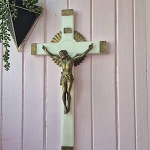 Vintage XL 20" Cream Pearl Plastic Jesus Crucifix Religious Hanging l INRI Realistic Jesus Brass Color
