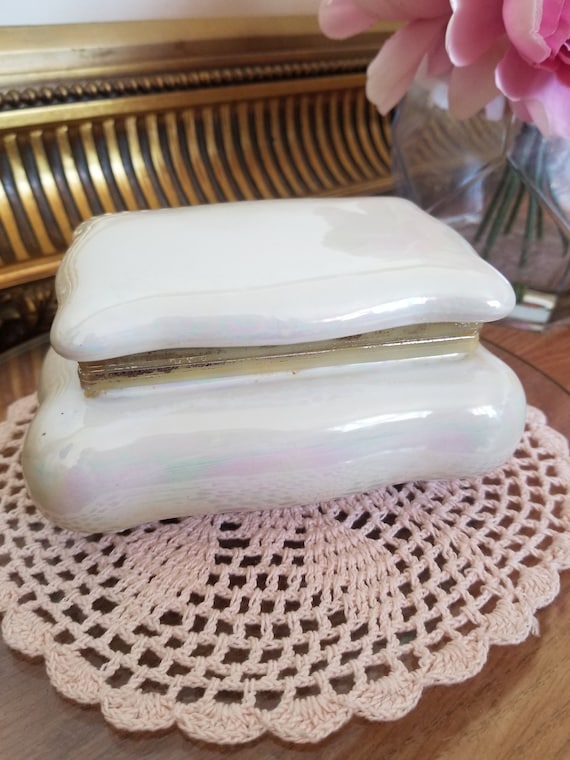Petite Boîte à Bijoux Vintage Portable – Ancienne, Style Rétro – Occasion Avec Traces D’usage