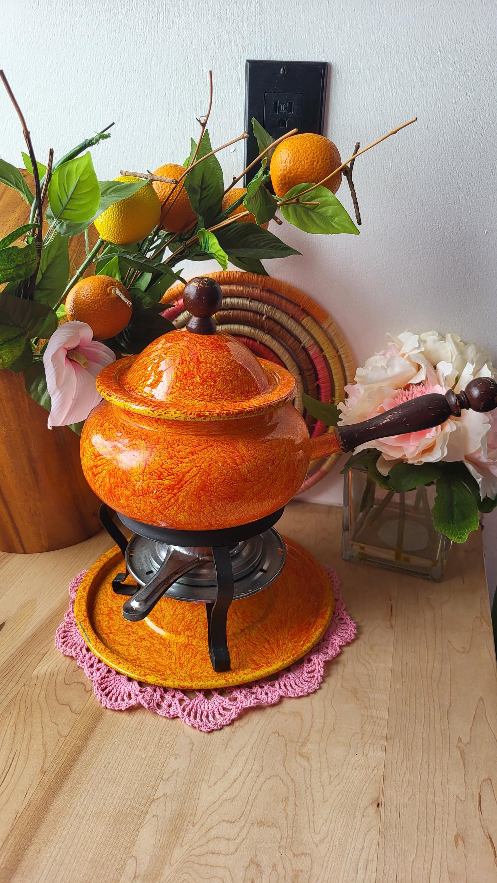 Le Creuset Cast Iron Pot Stand Orange Le Creuset Cast Iron Pot