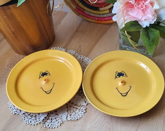 Vintage Pair of Funny Face 3D Protruding Nose Dining Plate Lot of 2 Yellow Ceramic Smiley Face