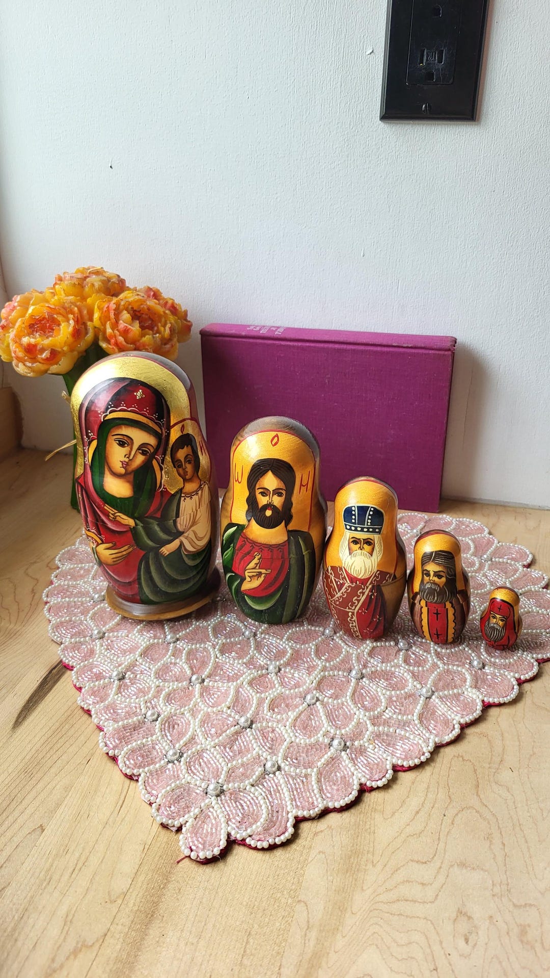 POUPÉES RUSSES ET ICÔNES RELIGIEUSES – COLLECTION SMAL