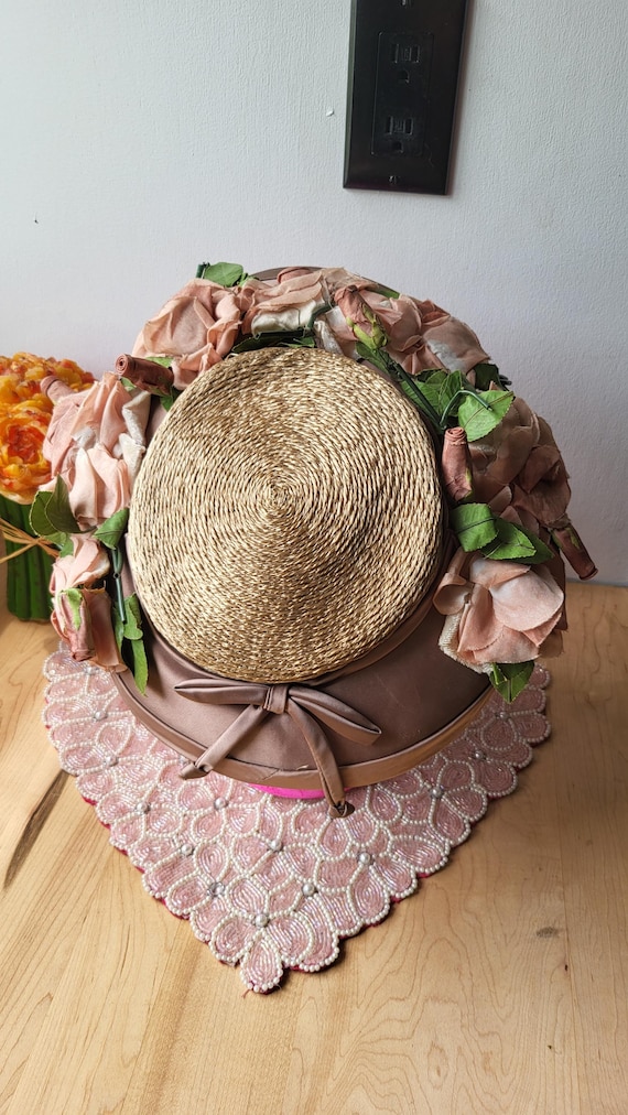 Vintage Straw Sun Hat with Floral Accents Vintage Beige Straw Beach Hat with Flower Accents Woven Made  main image 4