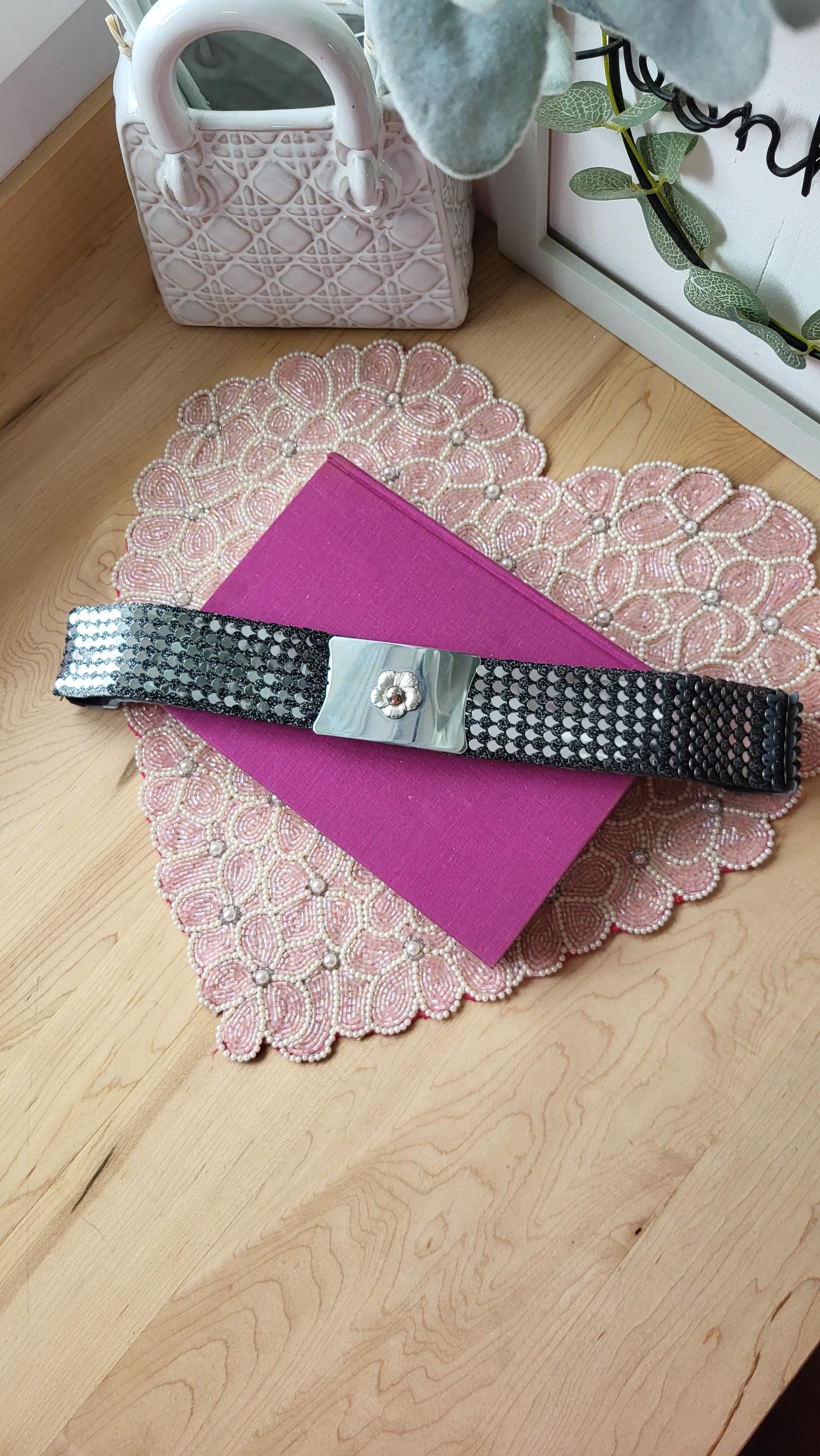 Vintage 70s Silver Tone Stretch Belt, Silver Metal Fish 
