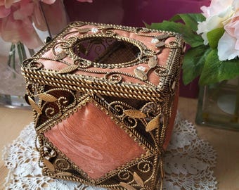 タオルボックス　アンティークブラウン Vintage Metal & Fabric Tissue Box Holder Pink Brocade Gold
