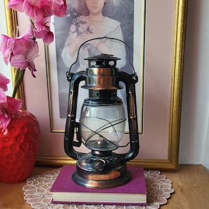 Vintage lantern Vintage storm lamp Vintage kerosene lamp Farmhouse lantern Rustic lantern Rustic hanging lantern Farmhouse decor