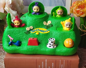 VTG 1999 Teletubbies 'Surprise Hill Magic Pop Up' Toy by Ragdoll Hasbro Featuring Tinky Winky, LaaLaa, Dipsy & Po Popular 90s Kids' TV show