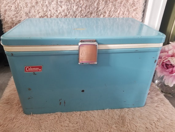 Vintage Coleman Model 5243-720 Azure Blue, Snow-lite® Low