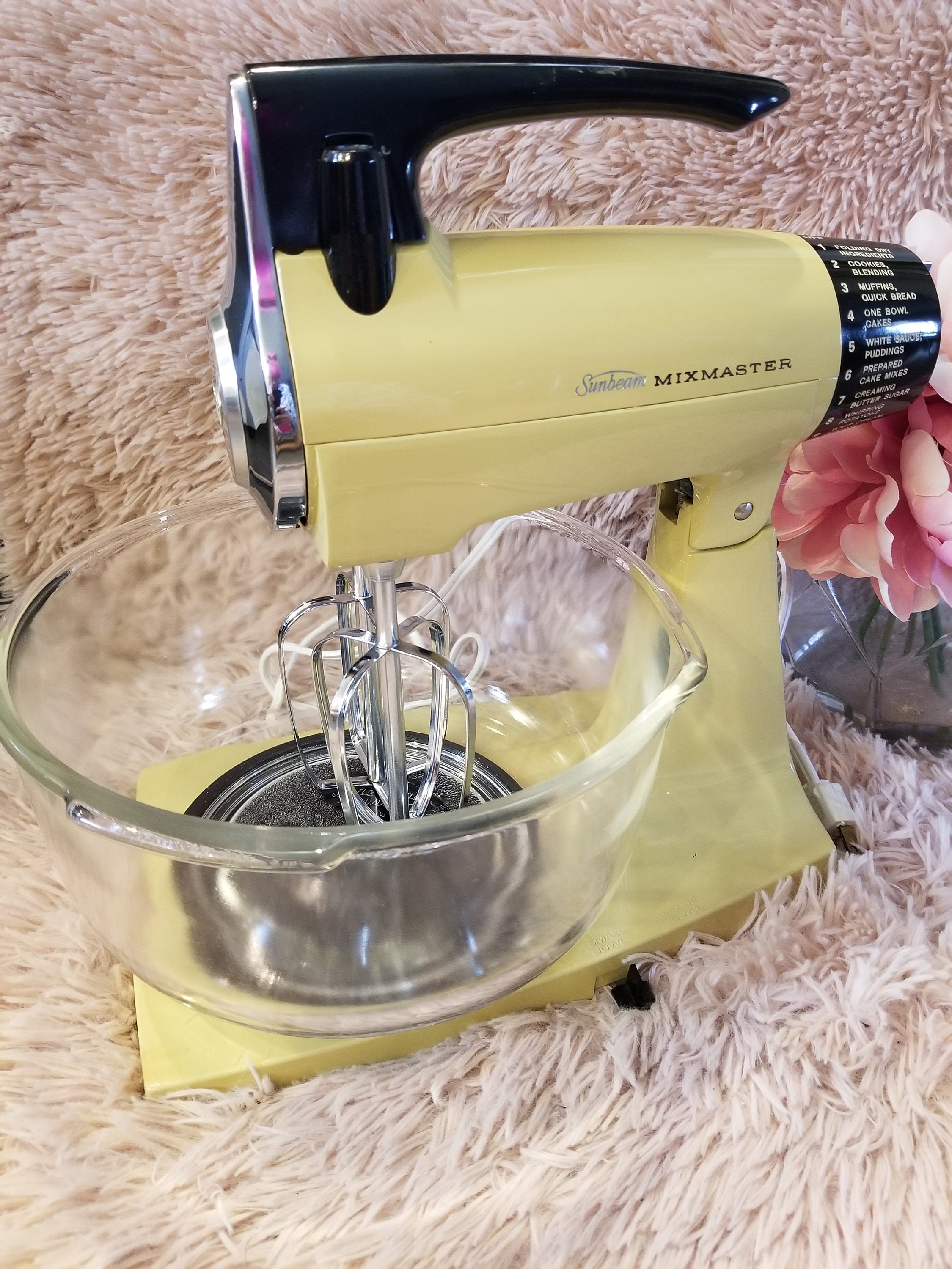 Sunbeam Mixmaster 12-Speed White Stand Mixer - Foley Hardware