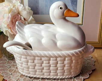 Vintage Ceramic Duck Goose Soup Tureen with Ladle Farmhouse Serving Dish Gravy Boat Made in Japan