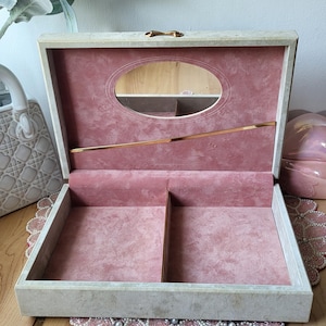 Vintage Schmuckschatulle mit rosa Samt Innenfutter | Vintage Schmuckschatulle mit Spiegel Made in Canada