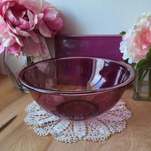 Vintage Pyrex Cranberry Glass Mixing Bowl, 4L, Bowl 326