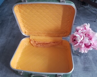 Vintage 1960’s Retro Vintage Small Suitcase Luggage, Hard Case Green Color Inside Yellow Orange Fabric Carry On
