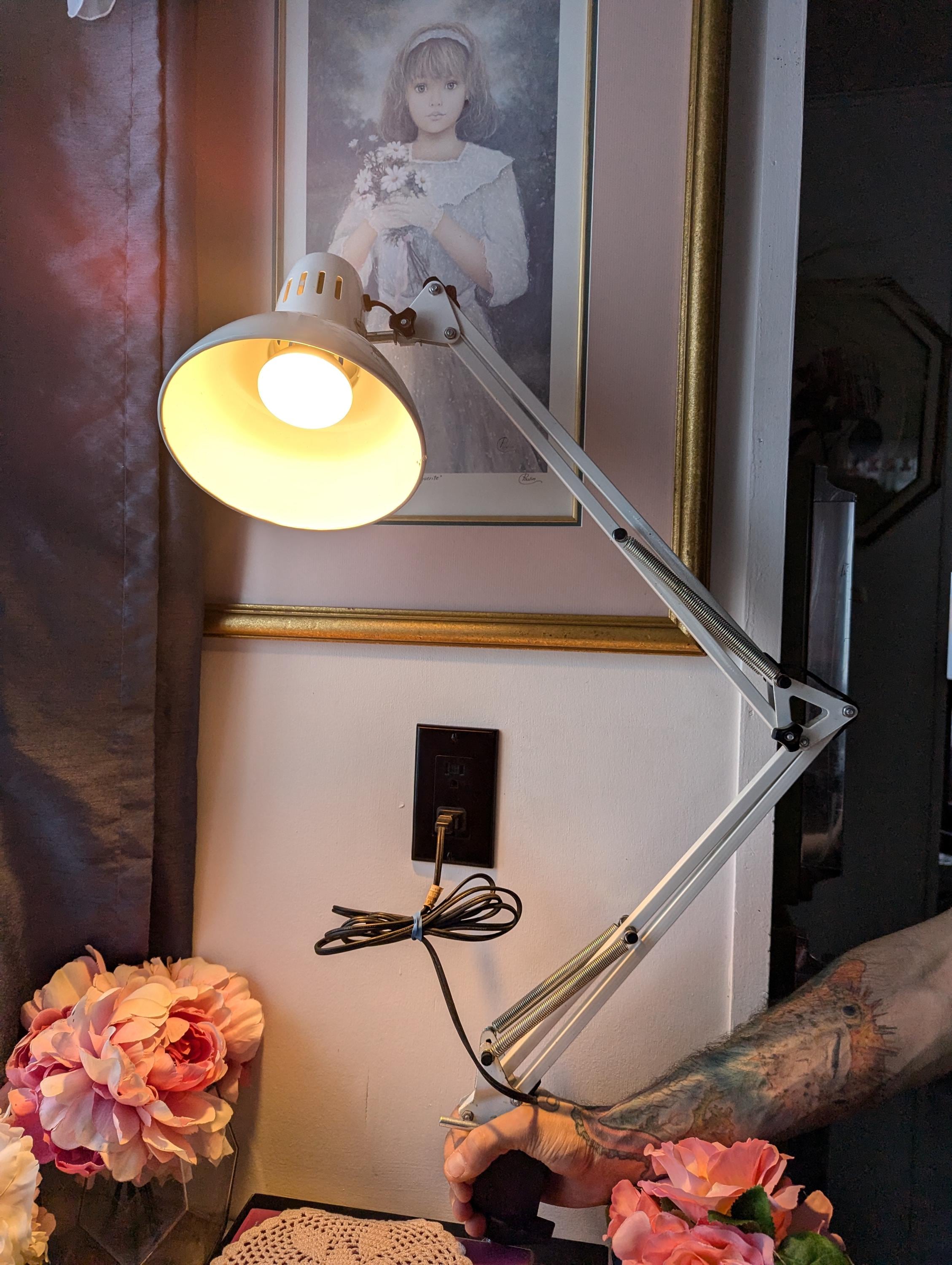 Vintage Architect's Light White Metal Light Angle Poise Light