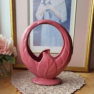 Vintage Art Deco 80's Pink Mauve Ceramic Ring Vase Planter Round Plant Leaf Design