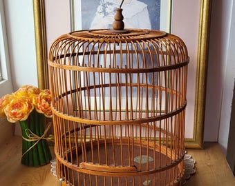 Cage à oiseaux ronde vintage en bois de bambou sculpté à suspendre
