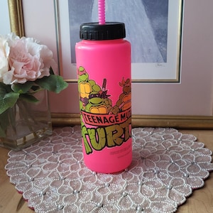 Garrafa de água vintage Tartarugas Ninja TMNT rosa neon com canudo, 1990