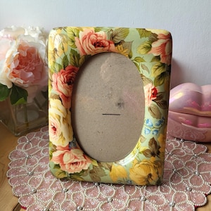 Vintage 1990s Floral Oval Photo Frame - Victorian Coquette Style Fabric Roses