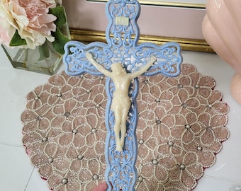 Vintage 70's Blue Plastic Laced Cross Crucifixe Beige Jesus Beautiful Details