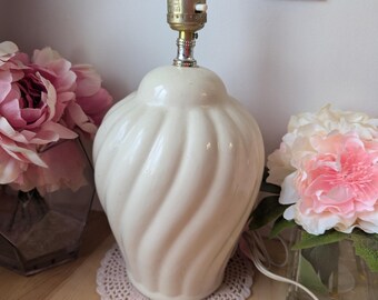 Vintage Art Deco 80's Beige Ceramic Swirl Ribbed Table Lamp