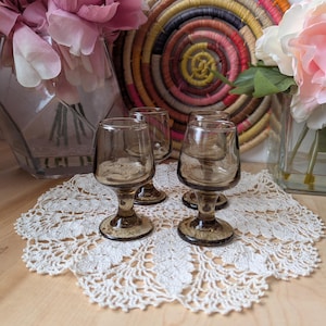 Calici vintage in ambra fumé della Libbey Lotto di 4 miniature di verres à vin bruns Scatti Dimensioni