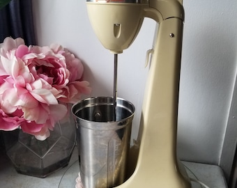 Vintage Hamilton Beach Scovill DrinkMaster - Retro Kitchen Milkshake Malt Cocktail Mixer Blender