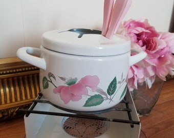 Vintage Mikasa Enamel Fondue Pot Silk Flowers, 80s Mikasa Kitchenware, Floral enamel pot