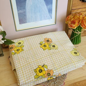 Sábana bajera y sábana bajera vintage Truprest Tex Made para cama doble, diseño de flores y líneas de los años 70.