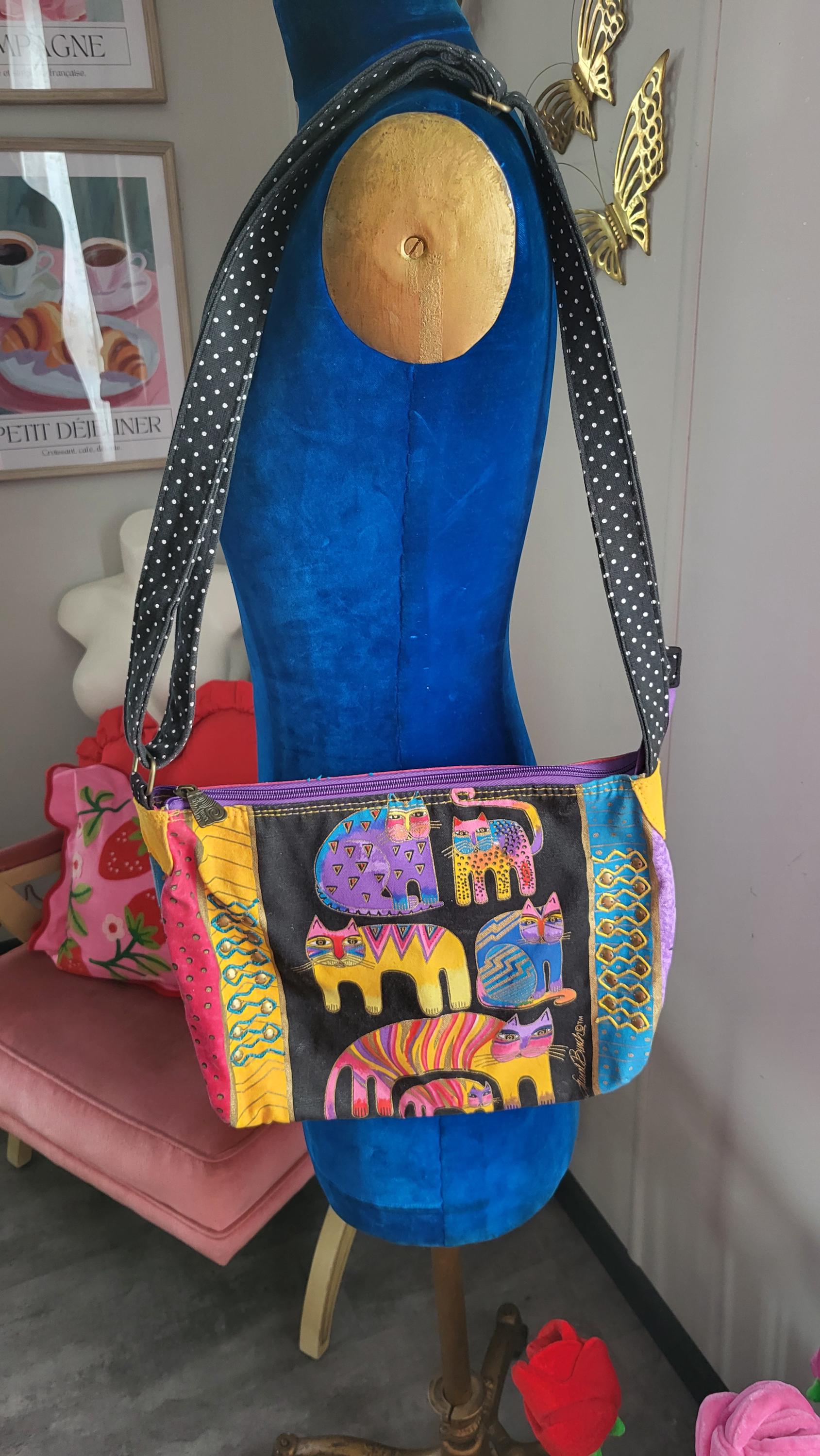 Vintage 80s Laurel Burch Pastel Floral Canvas Bucket Bag Made in Hong Kong Laurel Burch Tote - Etsy Hong Kong main image 3