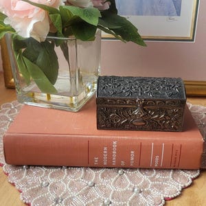 Vintage Elegance Silver Plated Metal Small Rectangular Jewelry Box. Chest Ornate Frosty Pattern Floral Design.