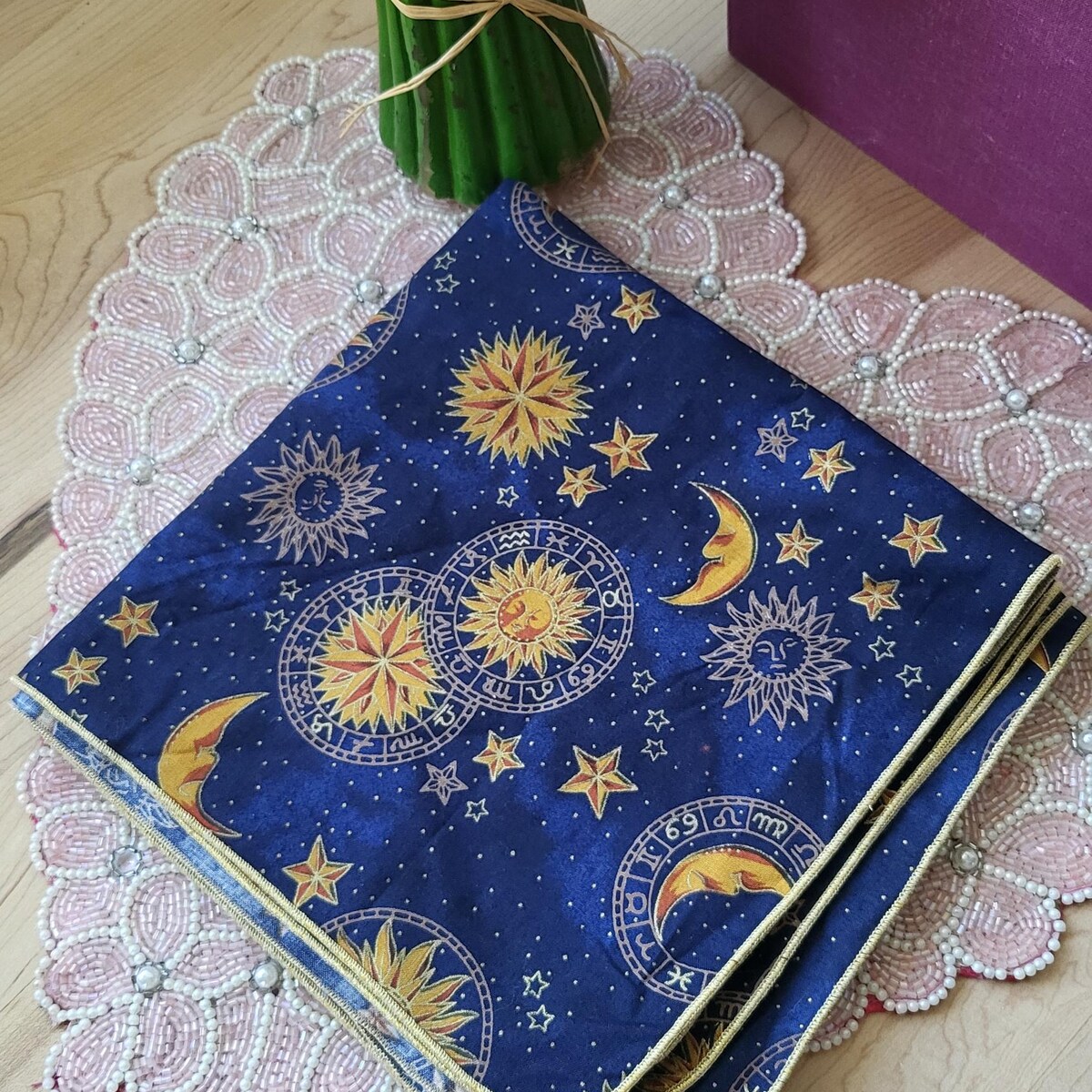 Vintage Set of 4 Fabric Napkins 90s Celestial Sun & Moon and Stars