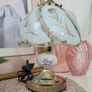 Beautiful Vintage Hollywood Regency Style Tabletop Lamp 1980s